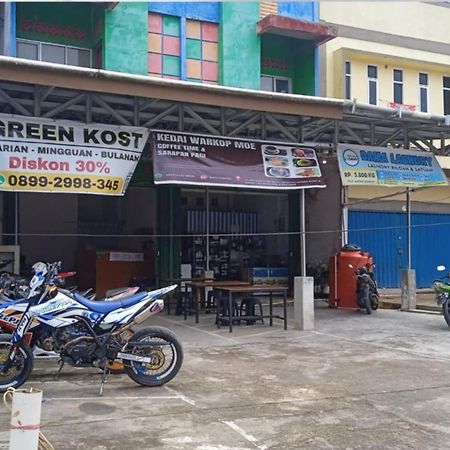 Greenkost Hostel Sintang ภายนอก รูปภาพ