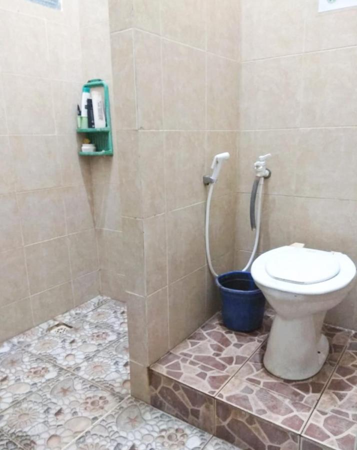 Greenkost Hostel Sintang ภายนอก รูปภาพ