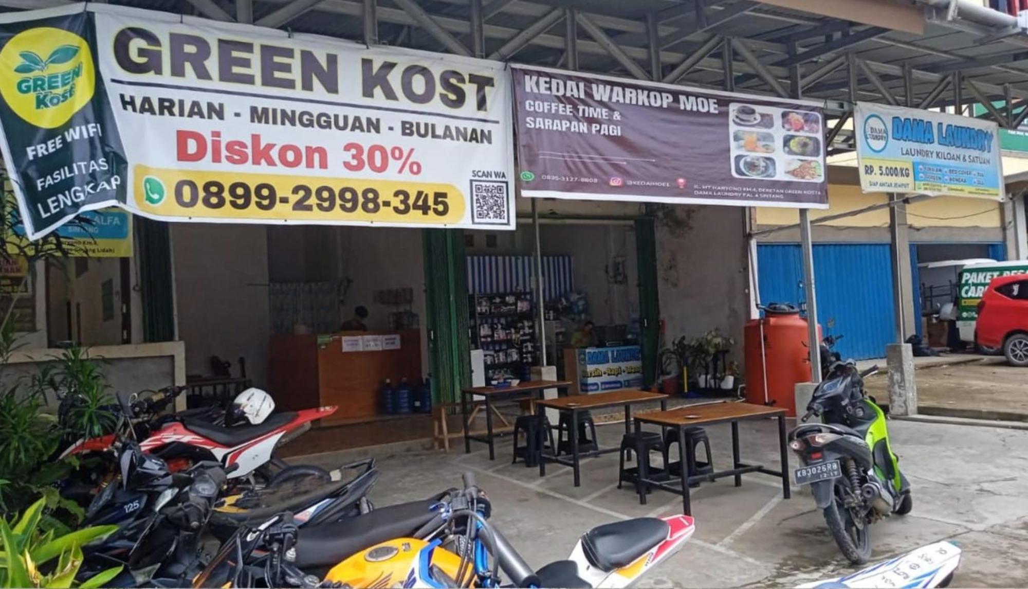 Greenkost Hostel Sintang ภายนอก รูปภาพ